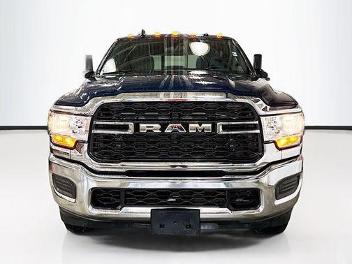 2021 RAM 2500 Tradesman Crew Cab 4x4 6'4' Box