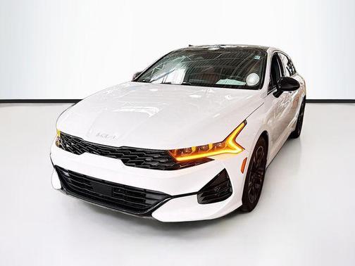Glacial White Pearl 2022 Kia K5 GT-Line