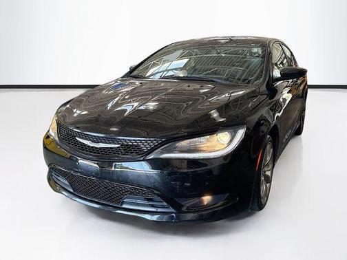 Black Clearcoat 2016 Chrysler 200 S