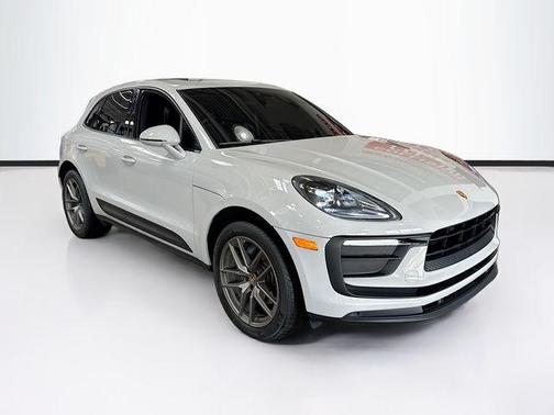 2022 Porsche Macan Base