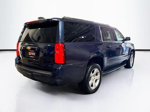 2017 Chevrolet Suburban LT