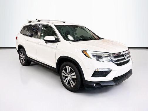 2017 Honda Pilot EX
