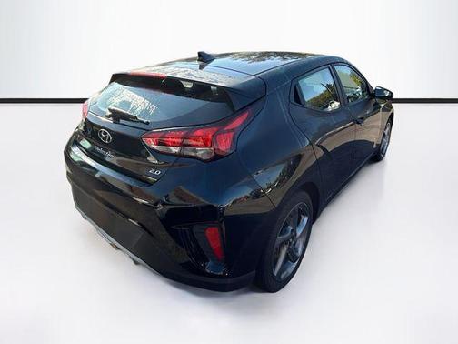 2019 Hyundai Veloster 2