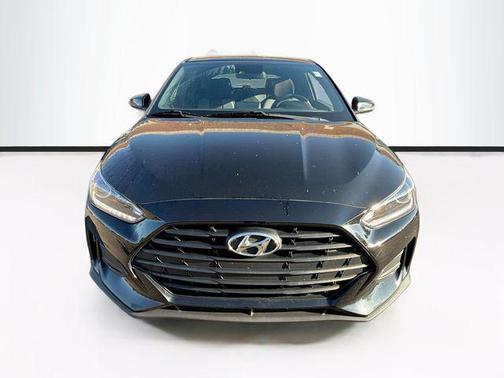 2019 Hyundai Veloster 2