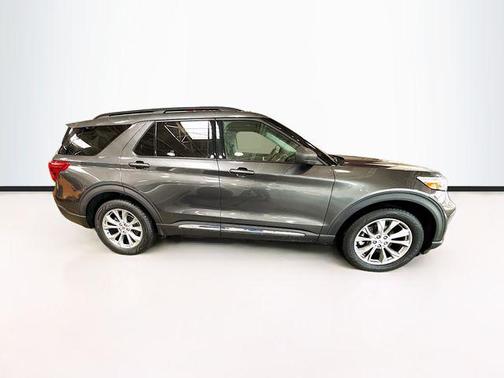 Magnetic 2020 Ford Explorer XLT