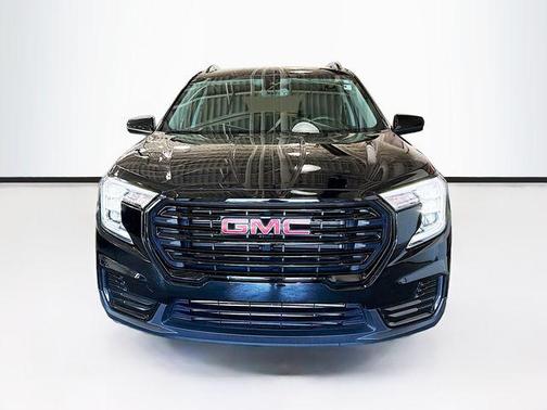 Ebony Twilight Metallic 2024 GMC Terrain SLE