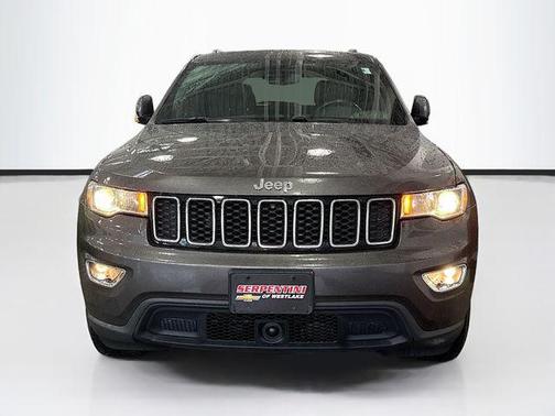 2020 Jeep Grand Cherokee Laredo