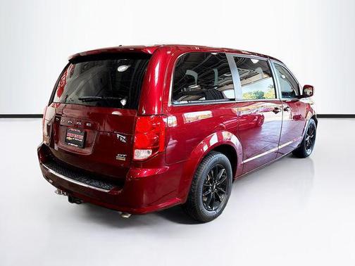 Octane Red Pearlcoat 2019 Dodge Grand Caravan GT