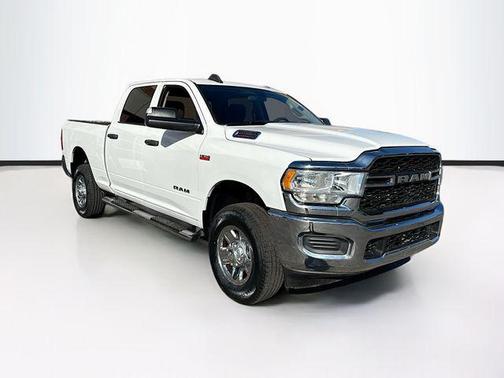 2019 RAM 2500 Tradesman Crew Cab 4x4 6'4' Box