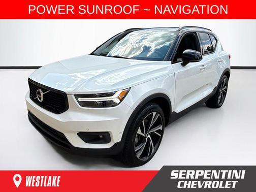 2019 Volvo XC40 T5 R-Design
