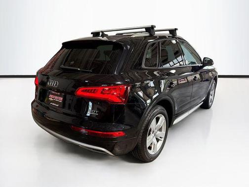 Brilliant Black 2018 Audi Q5 2.0T Premium