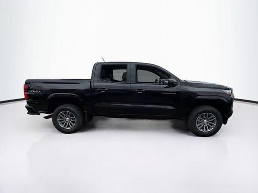 Black 2026 Chevrolet Colorado LT