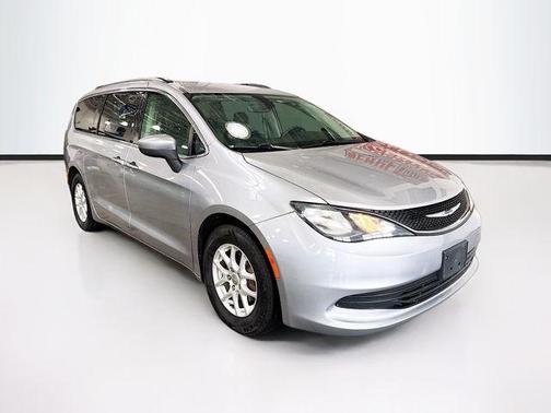 2020 Chrysler Voyager LXI