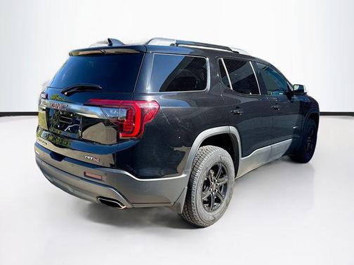 2021 GMC Acadia AWD AT4