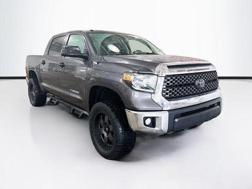 2018 Toyota Tundra SR5
