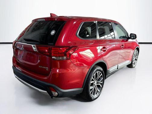 2017 Mitsubishi Outlander SE