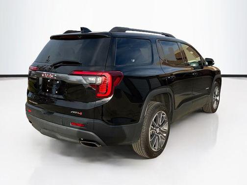2020 GMC Acadia AWD AT4