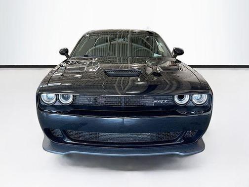 Phantom Black Tri-Coat Pearl 2015 Dodge Challenger SRT Hellcat