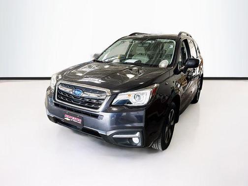 Dark Gray Metallic 2018 Subaru Forester 2.5i Limited