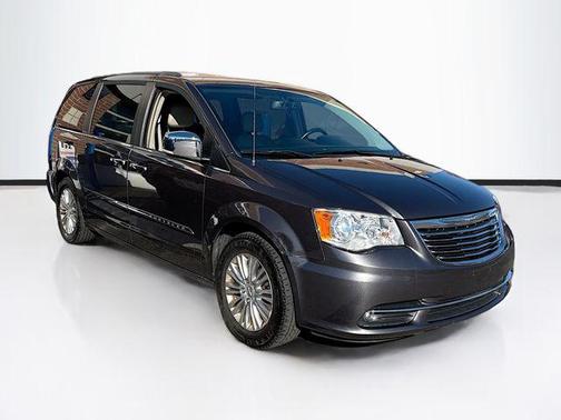 2015 Chrysler Town & Country Touring-L