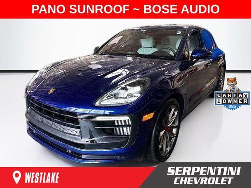 Gentian Blue Metallic 2022 Porsche Macan Macan GTS
