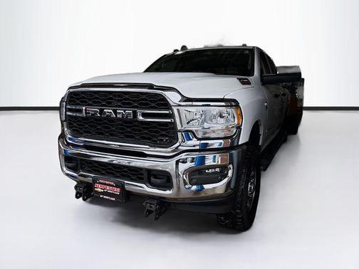 2019 RAM 2500 Tradesman Crew Cab 4x4 6'4' Box