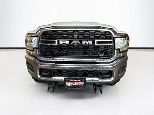 2019 RAM 2500 Tradesman Crew Cab 4x4 6'4' Box