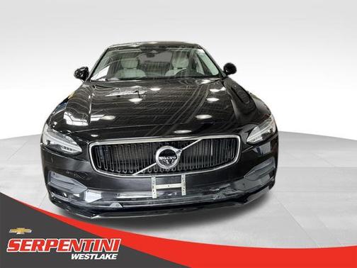 2018 Volvo S90 T5 Momentum