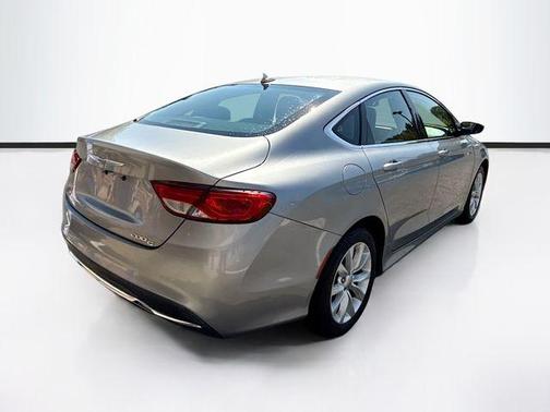 2016 Chrysler 200 C