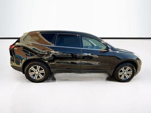 2017 Chevrolet Traverse 2LT