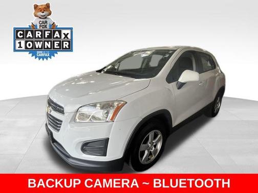Summit White 2016 Chevrolet Trax LS