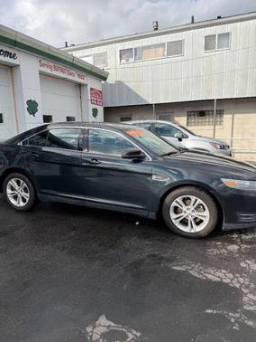 2014 Ford Taurus SEL