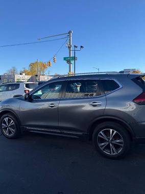 2017 Nissan Rogue SL
