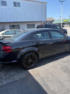 Black 2014 Dodge Avenger SE 4dr Sedan