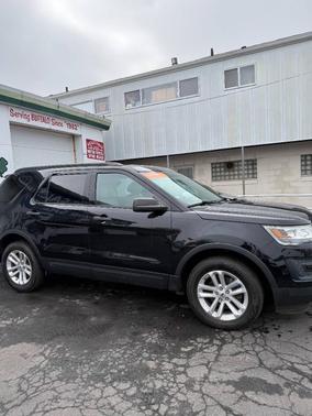 2017 Ford Explorer Base