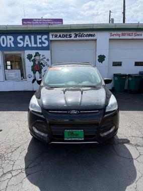 Black 2016 Ford Escape SE