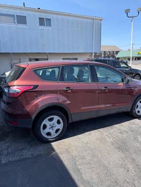 Brown 2018 Ford Escape S