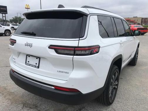 Bright White Clearcoat 2027 Jeep Grand Cherokee L Limited