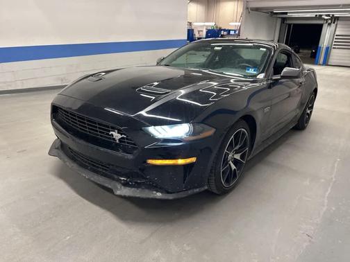 2020 Ford Mustang EcoBoost