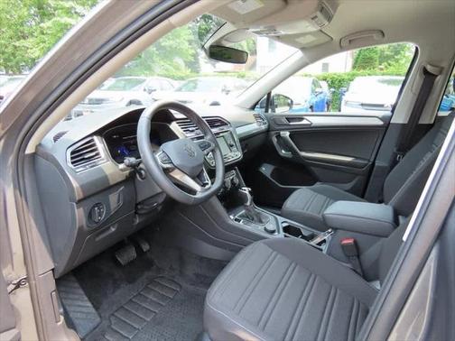 2024 Volkswagen Tiguan 2.0T S