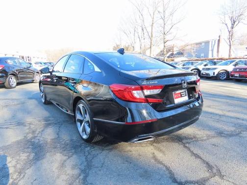 2019 Honda Accord Touring 2.0T