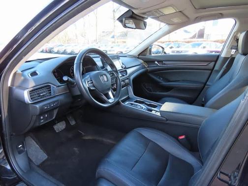 2019 Honda Accord Touring 2.0T