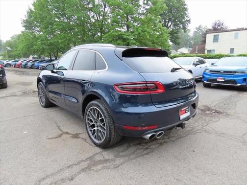 2015 Porsche Macan Turbo