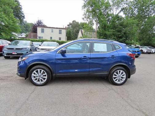2022 Nissan Rogue Sport SV