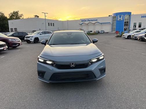 2022 Honda Civic Touring