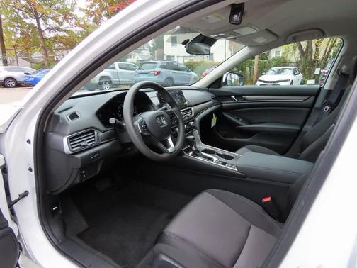 2022 Honda Accord LX 1.5T