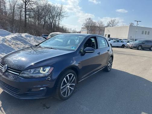 2016 Volkswagen Golf TSI SE 4-Door