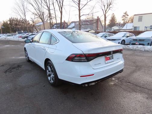 2023 Honda Accord Hybrid 