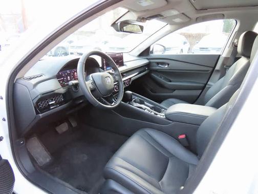 2023 Honda Accord Hybrid 