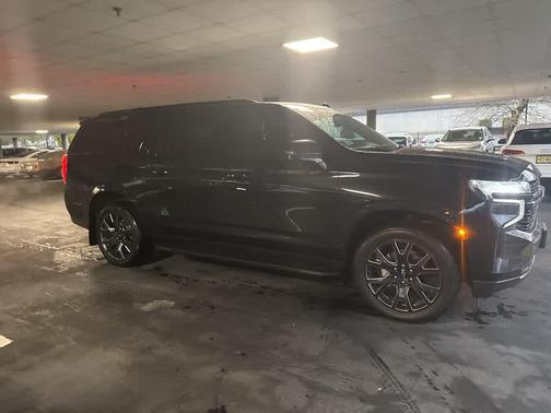 2024 Chevrolet Suburban RST